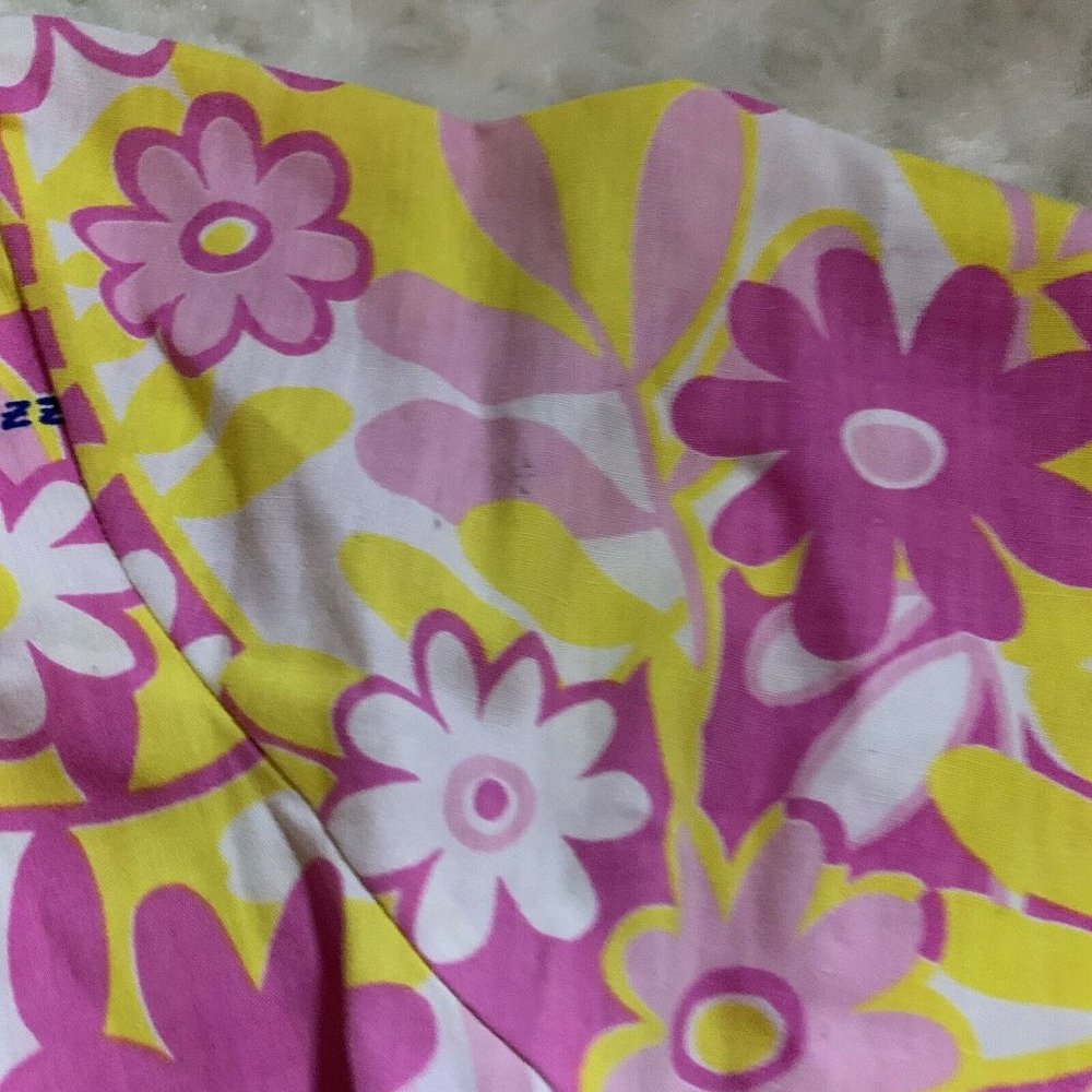 Bees Ladies Snap Front House Coat Yellow Pink Flowers Floral Vintage - Picture 3 of 9